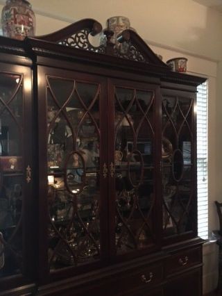 Traditional Mahogany Chippendale Style Dining Room Breakfront