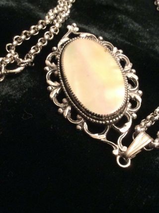 Vintage Jewelry Whiting Davis 20” Chain Mother Pearl Pendant