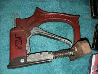 Vintage Red Devil PD1 Diamond Point Stapler Gun Framing with staples 2