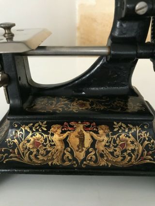 MAGNIFICENT ANTIQUE TOY SEWING MACHINE MULLER MODEL No 8 1800s VERY RARE 3