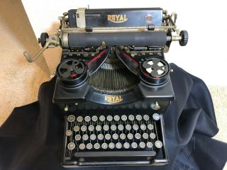 Royal Typewriter Vintage Antique W/cover
