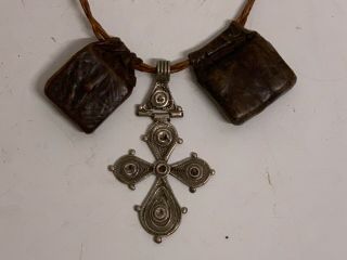 190614 - tribal Ethiopian necklace with cross and 2 Amulets - Ethiopia. 2