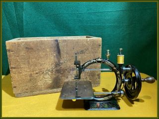 Rare Antique Bartlett Hand Crank Sewing Machine By.  Goodspeed And Wyman