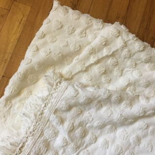 Vtg Blanket White Chenille Bedspread Twin ?Farmhouse Cottage Fringe 90x100 Great 2
