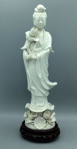Fine Vintage Chinese Guanyin Blanc De Chine Figurine With Stand