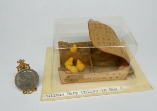 Vintage Pullman Baby Chicks Ledyard - Artisan Dollhouse Miniature 1:12