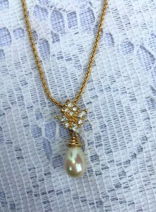 Christian Dior Vintage Faux Pearl W Crystals Setting Gold Tone Necklace Cd 19 In
