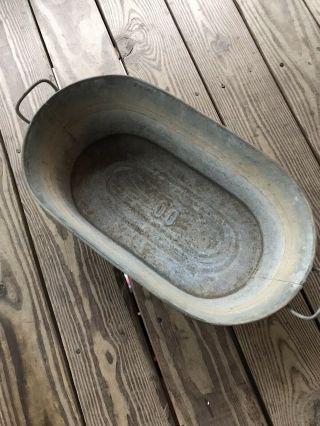 Vintage Galvanized Metal Oval Wash Tub,  19” X 11”,  Number 00,  Country