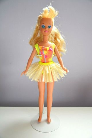 Vintage Skipper Hawaiian Fun Barbie Sister Doll Swimsuit Hawaii Skirt