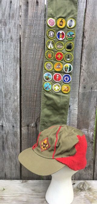 Vintage Boy Scout Sash With 21 Merit Badges Patches Patch Bsa & Rare Winter Hat