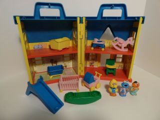 Vintage Illco Sesame Street Nursery House With Characters And Accessories