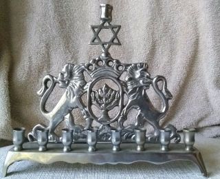 Vintage Hanukkah Menorah Lions Star Of David Solid Metal 8x7.  5 "