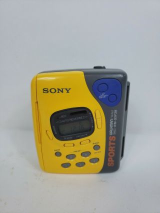 Vintage Sony Fm/am Walkman Cassette Player Wm - Sxf39 Japan