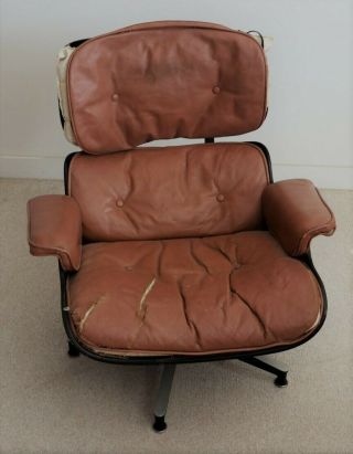 Authentic Early Herman Miller Eames Lounge Chair and Ottoman 2