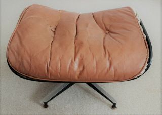 Authentic Early Herman Miller Eames Lounge Chair and Ottoman 3