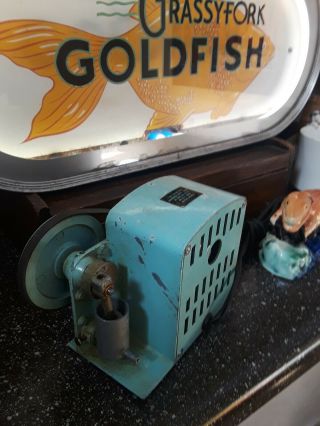 Vintage Old Aquarium Fishbowl Fish Tank Metaframe Brand Piston Air Pump