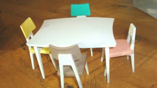 VINTAGE MID CENTURY MODERN DOLL HOUSE KITCHEN TABLE,  4 CHAIRS plastic colorful 2