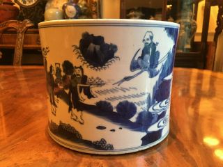 A Large Chinese Qing Dynasty Blue And White Brush Pot.