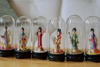 Vintage 12 Count Japanese Geisha Dolls In Glass Dome Detailed Intricate