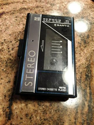 Vintage Sanyo Stereo Cassette & Am/fm Radio Player Walkman Mgr59 - Blue