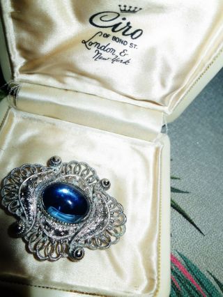 Very Lovely Vintage Silvertone Filigree Blue Glass Cabochon Brooch