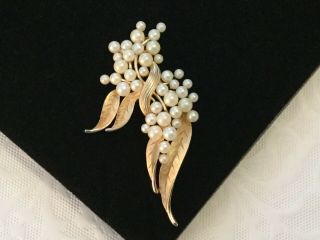 Trifari Brooch Pearl Leaf Flower Gold Tone Vintage Large Long Pin