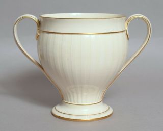 Wonderful Antique 19thc Wedgwood Creamware Pearlware Twin Handled Vase Perfect