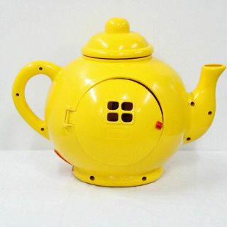 Vintage Toltoy Big Yellow Teapot Dollhouse 1981 Yellow Red Blue Pop Up 405 2