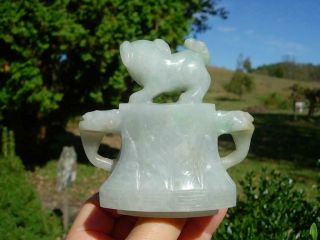 GROUP OF ANTIQUE CHINESE JADE CARVINGS,  BELT HOOK,  VASE COVER,  COMB ETC 3