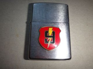 Year 1999 Brushed Chrome Zippo Lighter With Usmc 9th Marine Regiment Insignia