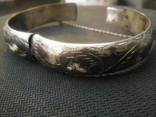 Solid Vintage Engraved Sterling Silver Hinged Bangle Bracelet 24 Grams
