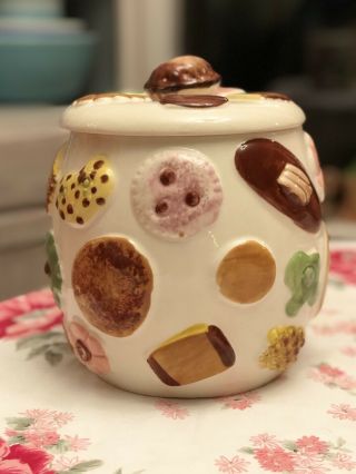 Vintage Cookies All Over Ceramic Cookie Jar Medium Size Napco Walnut Top Knob