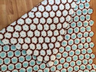 Vtg Handmade Crochet Throw Blanket Afghan Blue White Brown 3d Daisy Flowers