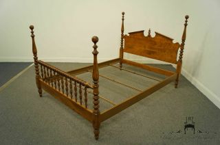 ETHAN ALLEN Heirloom Nutmeg Maple Colonial Style Four Poster Full Size Bed 10. 3