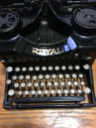 Antique Royal Standard Typewriter Model 10 Double Glass 2