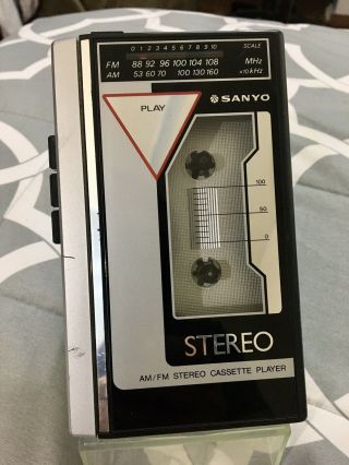 Vtg Sanyo Mgr60 Am/fm Stereo Portable Cassette Player Walkman Radio