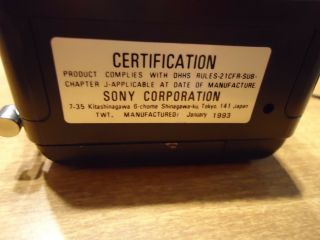 Vintage Sony FD - 230 Watchman Walkman Portable TV 2.  7 Inch Very Good 2