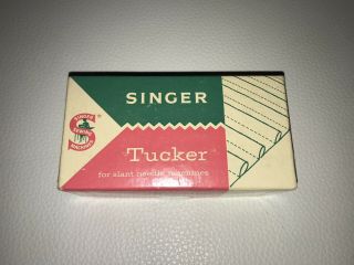 Vintage Singer Sewing 161226 Tucker Foot For Slanted Needle Machine