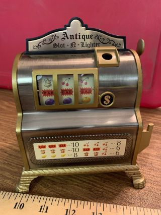 Vintage Collectible Butane “antique Slot - N - Lighter " Slot Machine.  Japan.