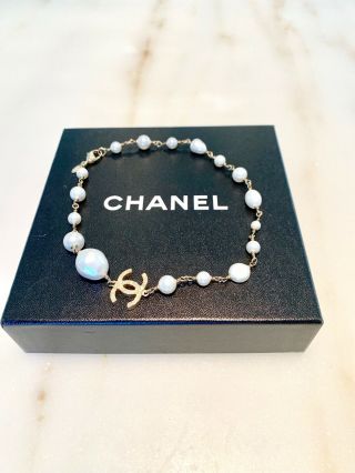 Chanel Vintage Gold And Pearl Necklace