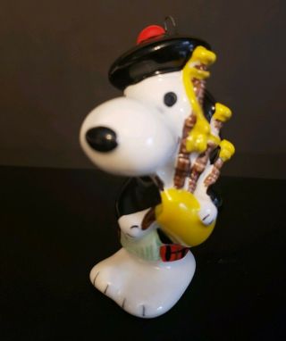 Vintage Peanuts Scottish Bagpiper Snoopy Porcelain Ornament Figurine