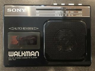 Vintage Sony Walkman Fm/am Stereo Cassette Player Wm - F57