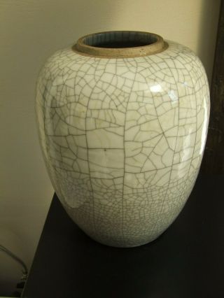 Chinese Porcelain 18th Century Large Ovoid Crackle Vase