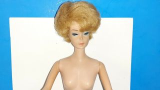 Vintage 1960 ' s Bubble Cut Barbie Doll Blonde Blue Eyes Mattel 3