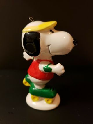 Vintage Peanuts Rollerskating Snoopy Porcelain Ornament Figurine