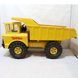 Vintage Mighty Tonka Dump Truck