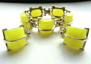 Vtg Estate Heavy Yellow Lucite Stone Polished Golden Tone Bracelet W/ Ear Clips