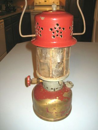 Vintage AGM American Gas Machine Gas Camping Lantern model 2570 sun flame 2