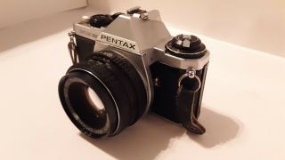 Vintage Pentax Me 35mm Slr Film Camera W/ Lens