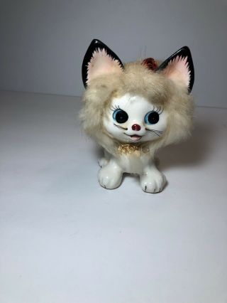 Vintage Ceramic Cat Statue With Fur And Darling Smile 5.  5” Tall Pre Owned.